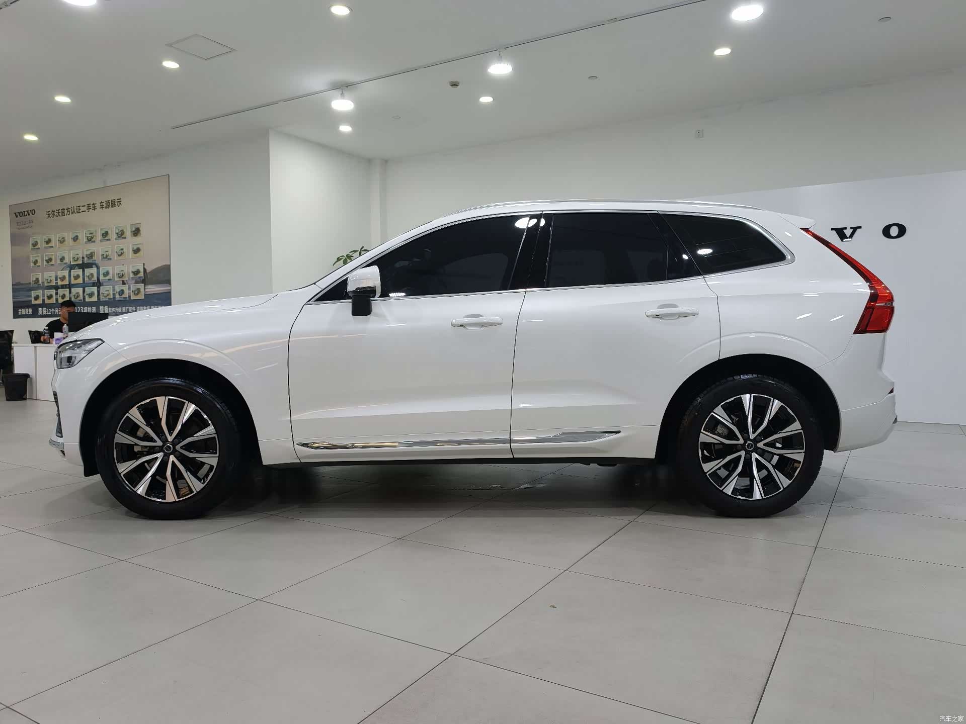 Volvo XC60, 2022 4