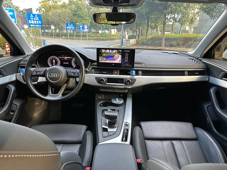 Audi A4L 2021, фото 8