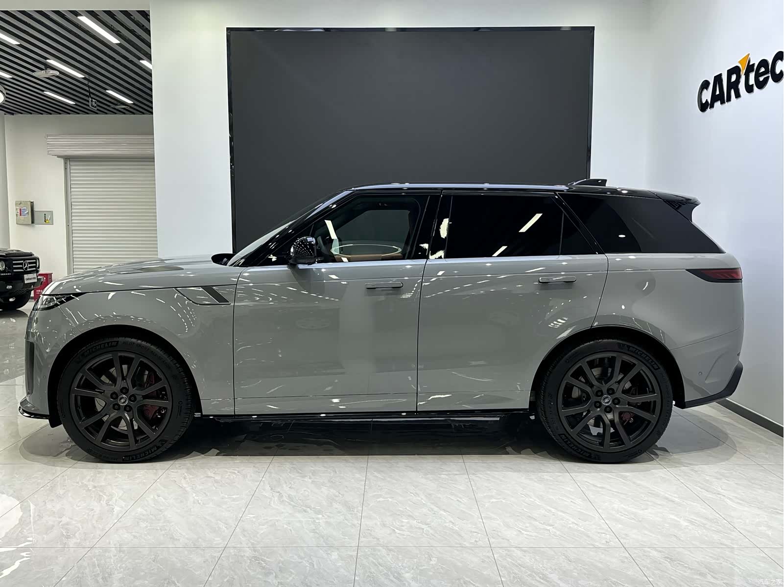 Land Rover Range Rover, 2026 4