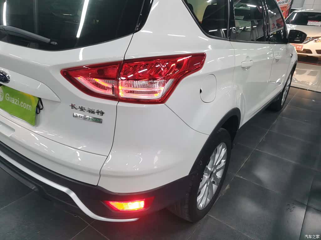 Ford Kuga, 2016 8