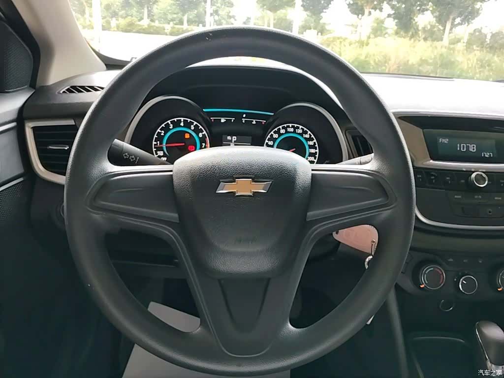 Chevrolet 320, 2019 11