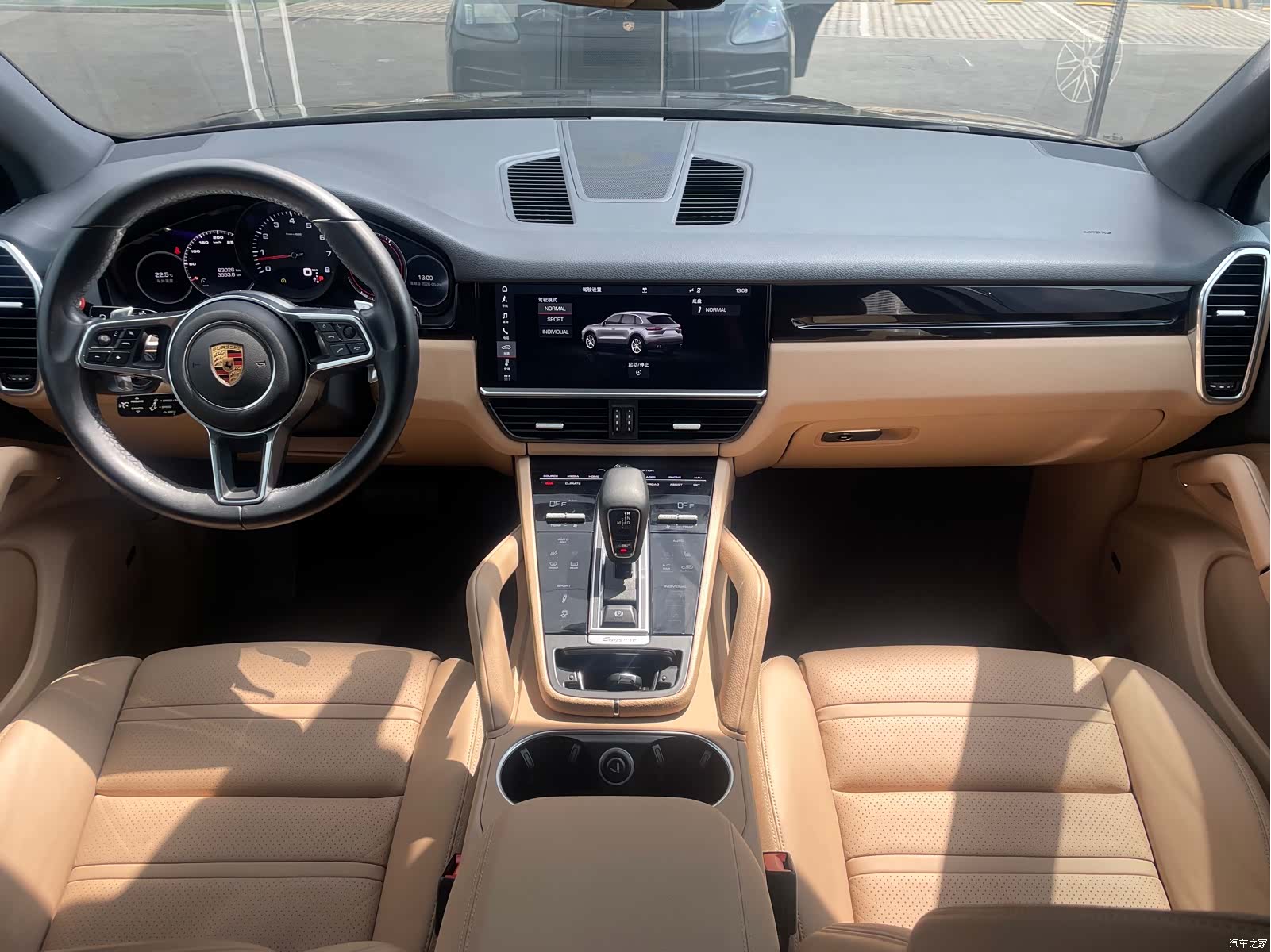 Porsche Cayenne, 2018 9