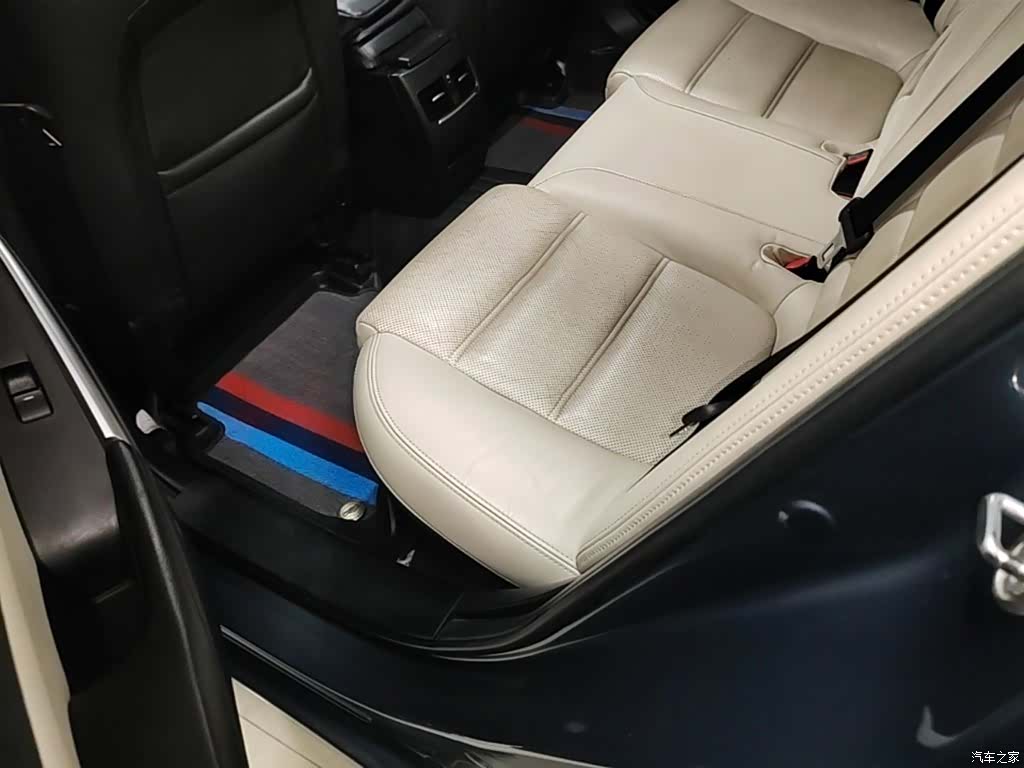 Mazda Atenza, 2014 17