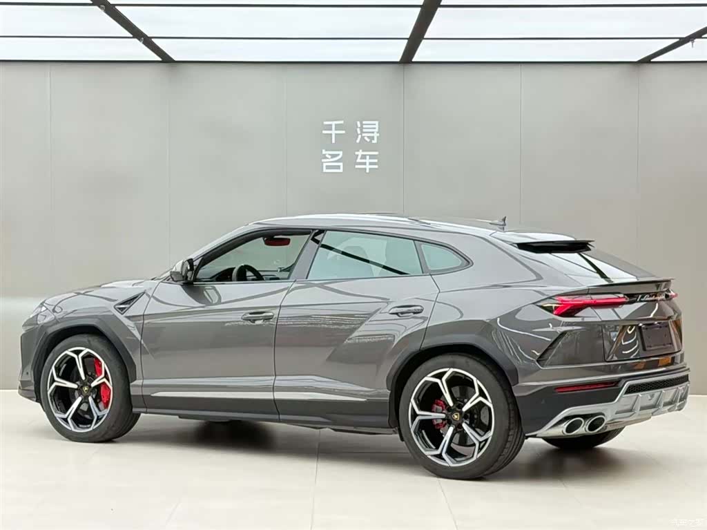 Lamborghini Urus, 2022 15