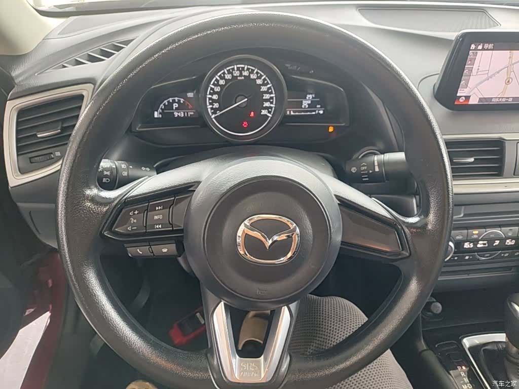 Mazda Mazda3, 2018 4