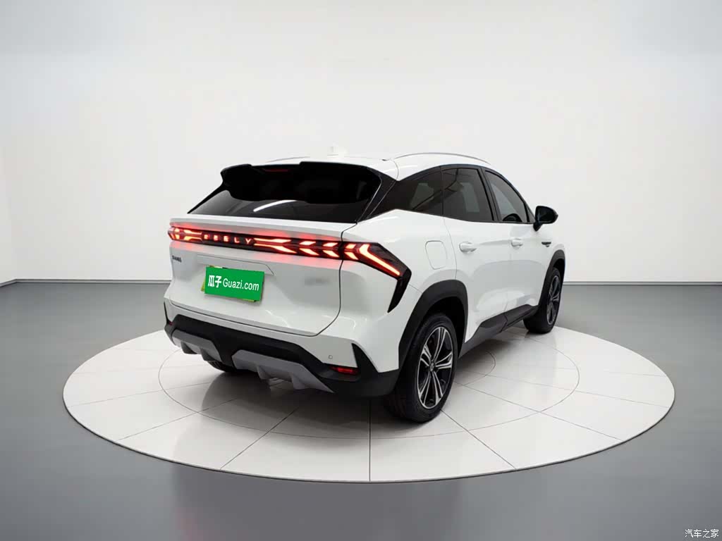 Geely Galaxy L7, 2025 4