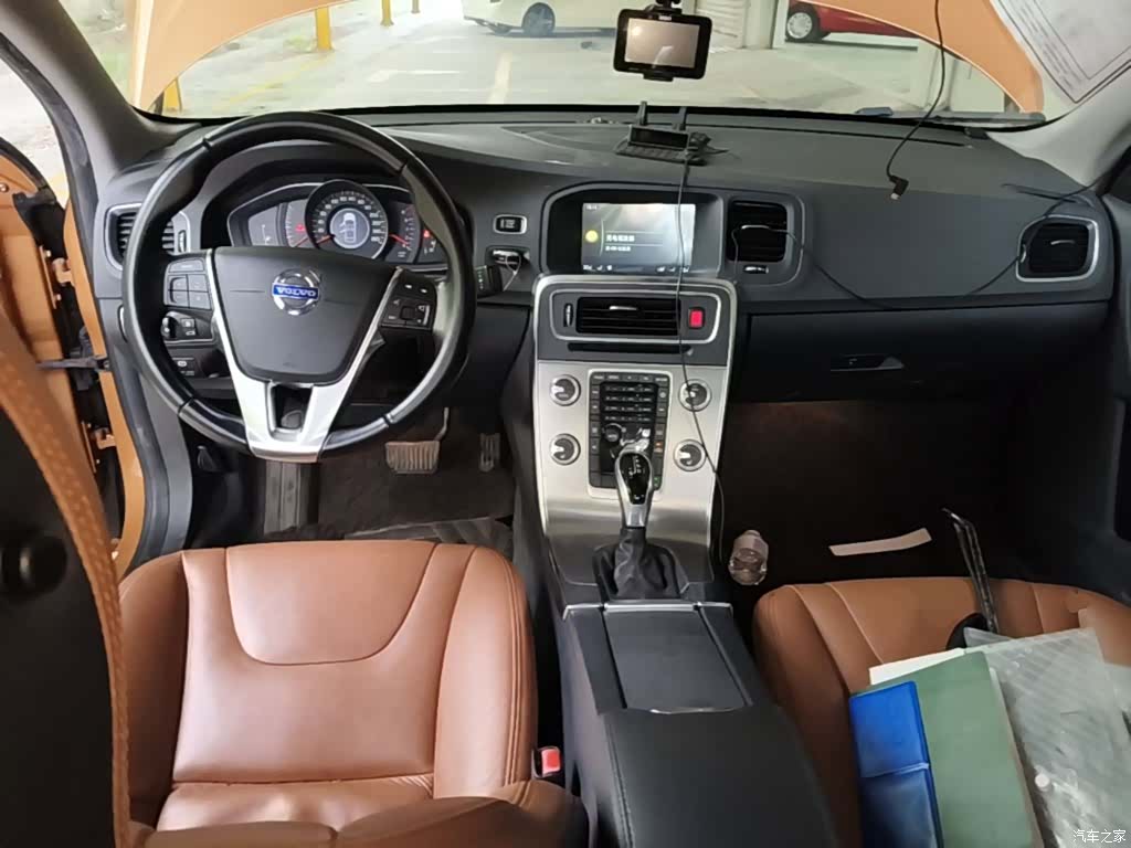Volvo S60, 2014 10