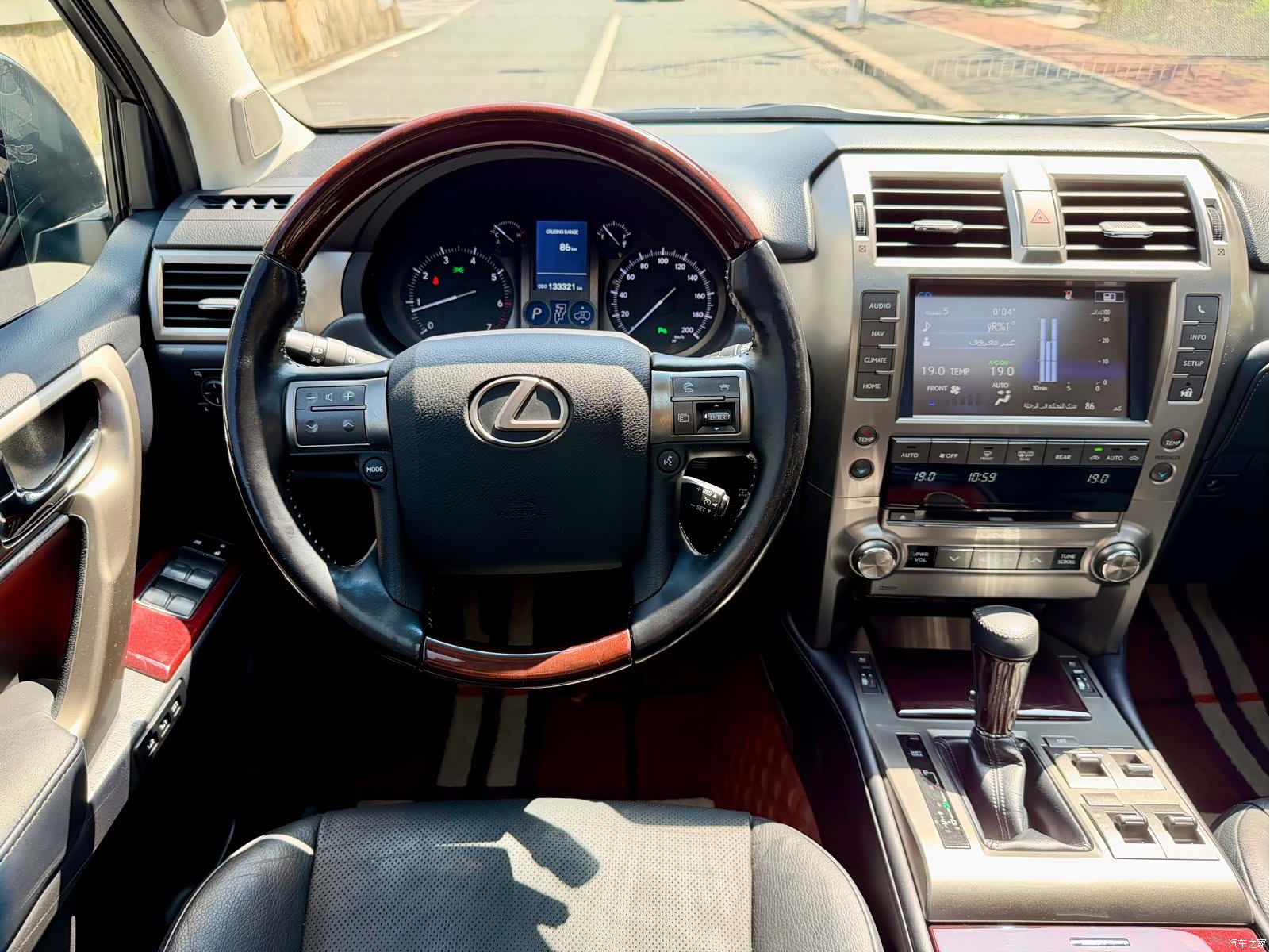 Lexus GX, 2019 29