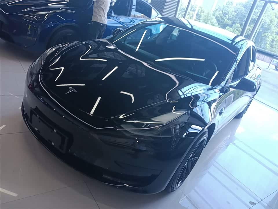 Tesla Model 3 Tesla Model 3