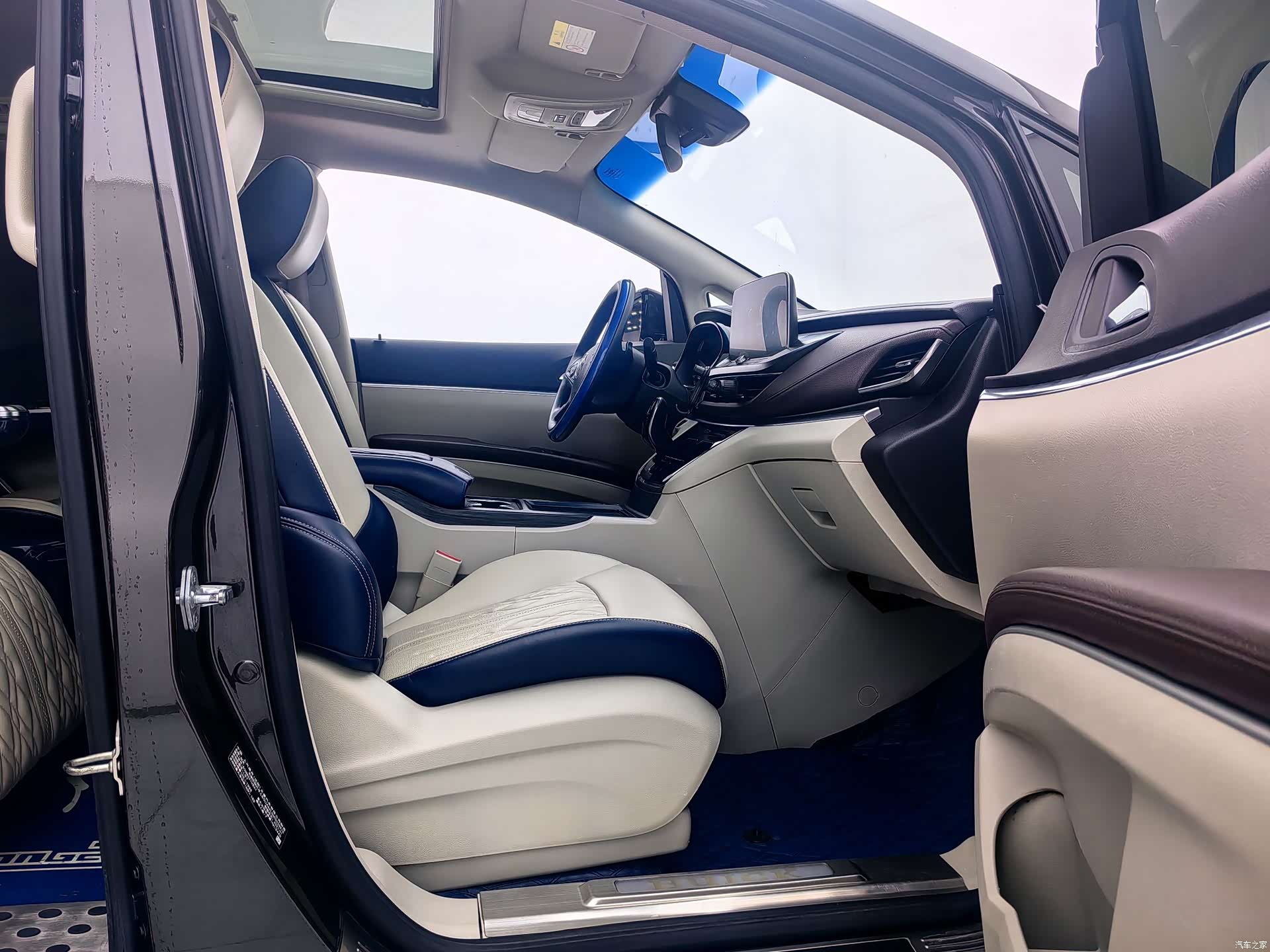 Buick GL8, 2021 11