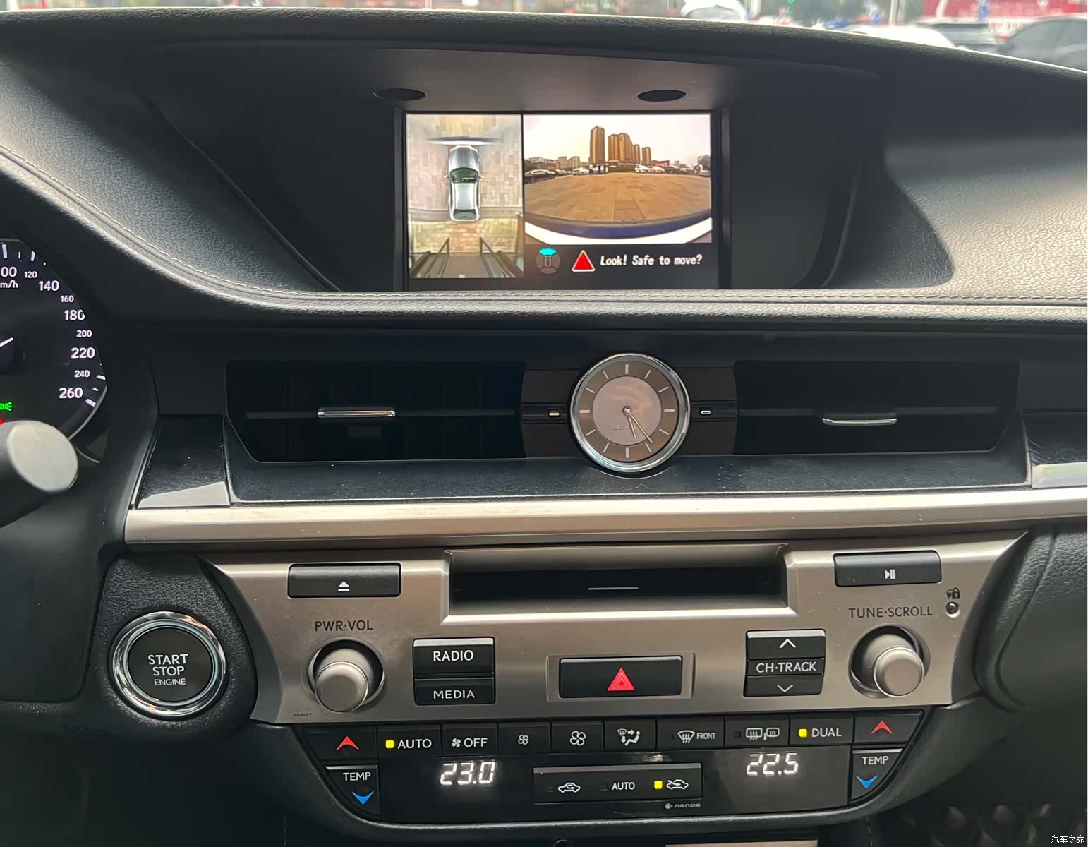 Lexus ES, 2018 15