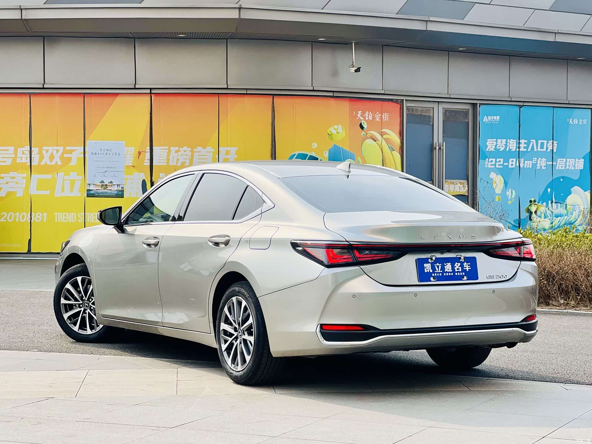 Lexus ES, 2025 все фото