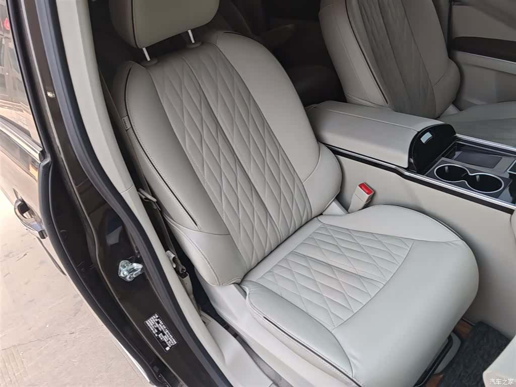 Buick GL8, 2021 25