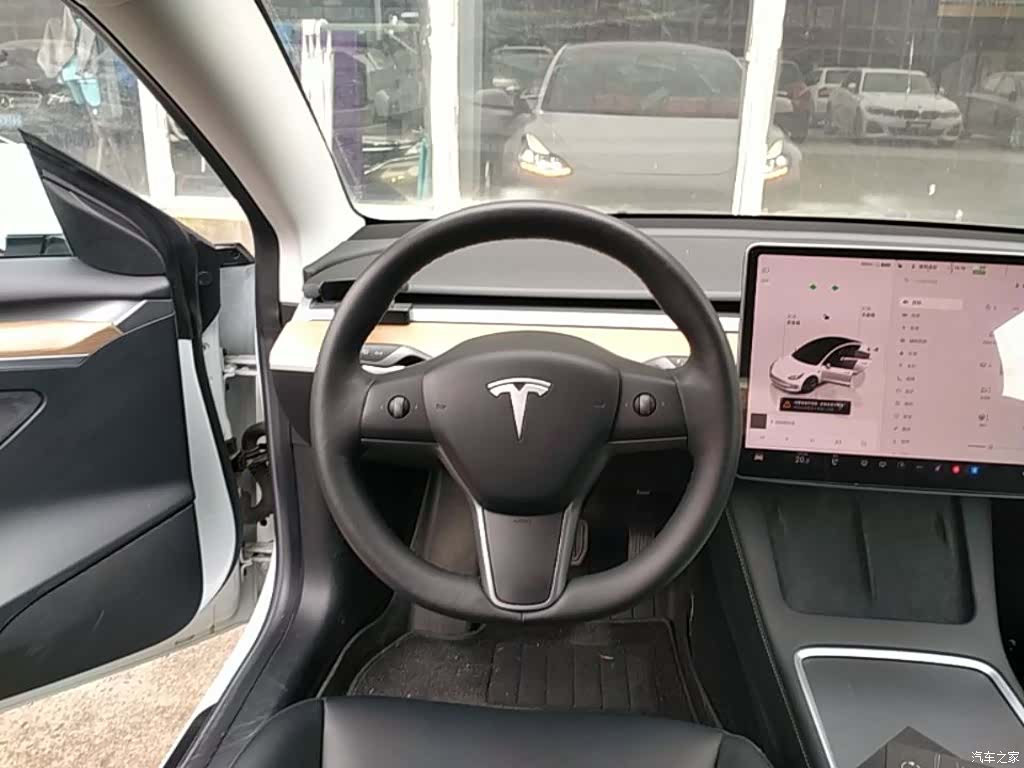 Tesla Model 3, 2023 11