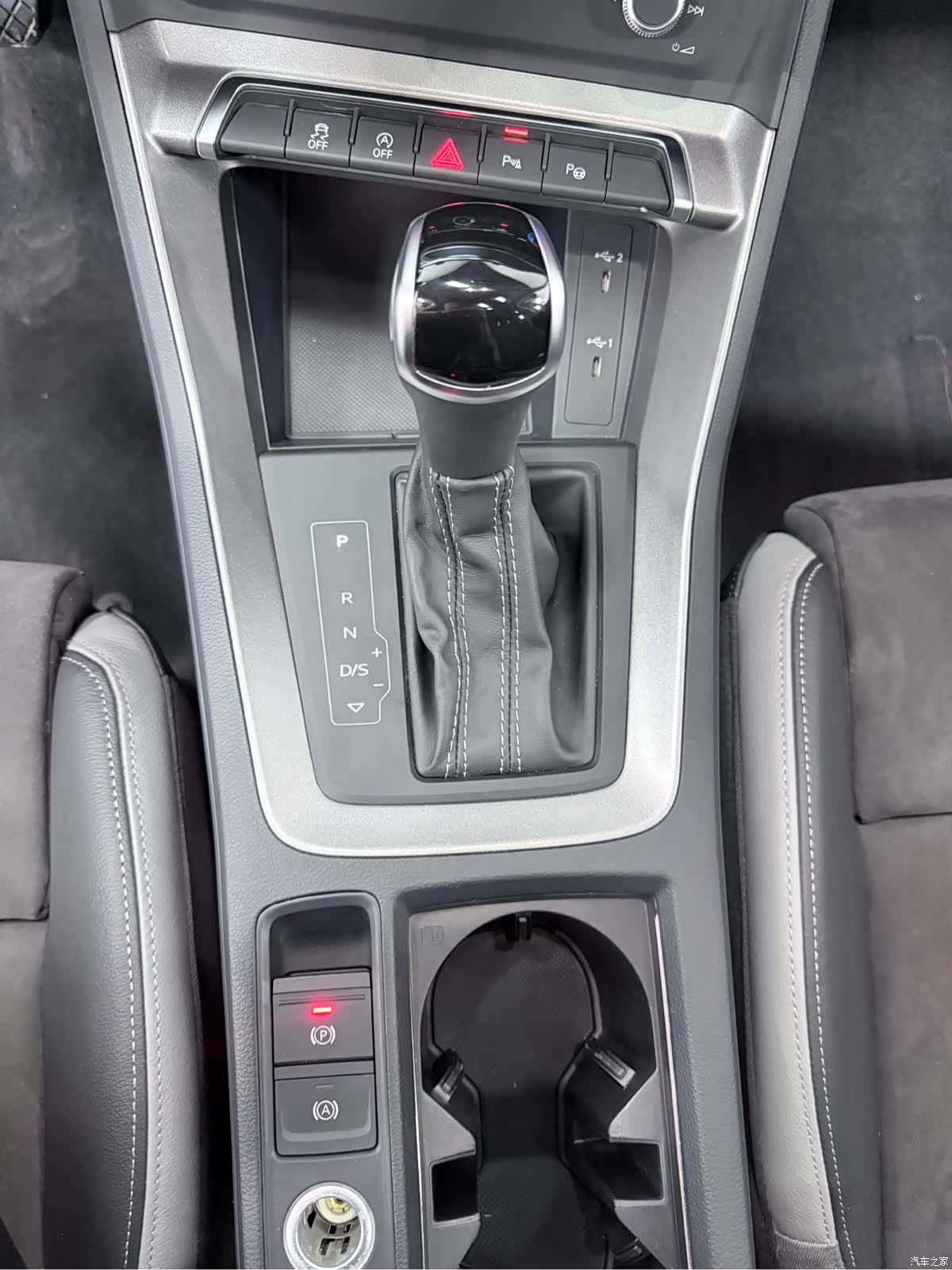 Audi Q3, 2022 14