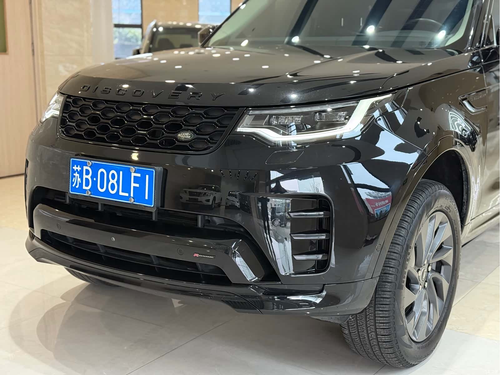 Land Rover Discovery, 2023 4