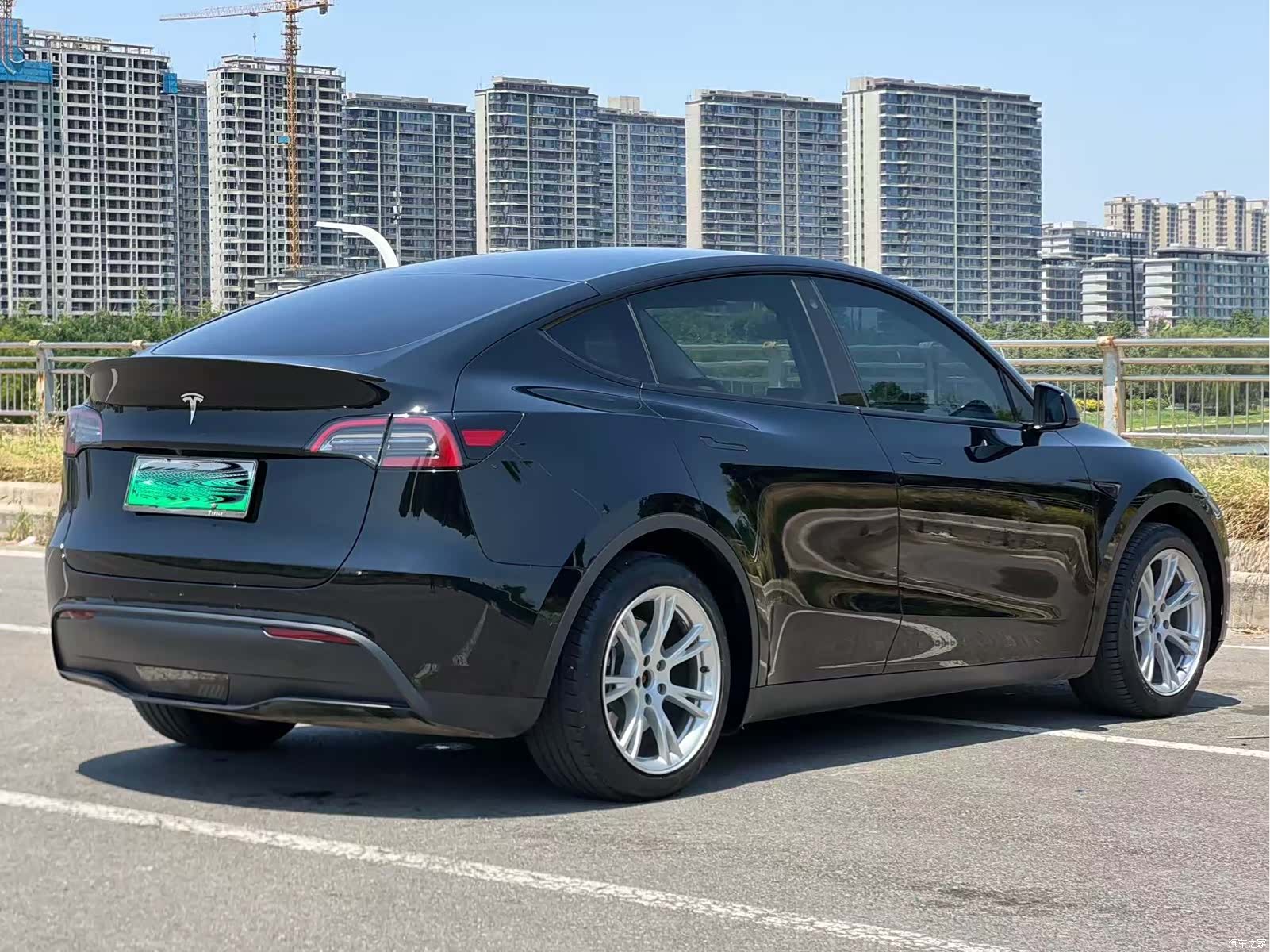 Tesla Model Y, 2023 7