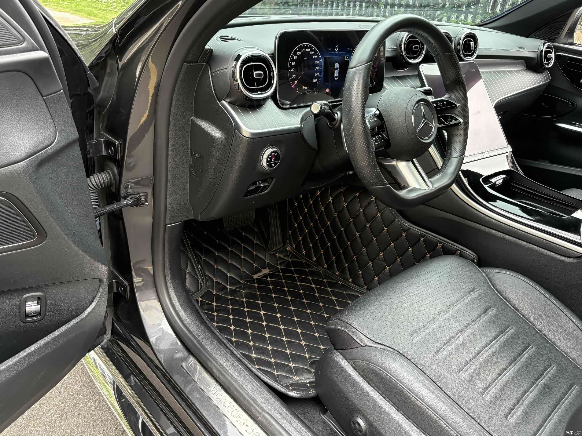 Mercedes-Benz C-Class, 2022 все фото
