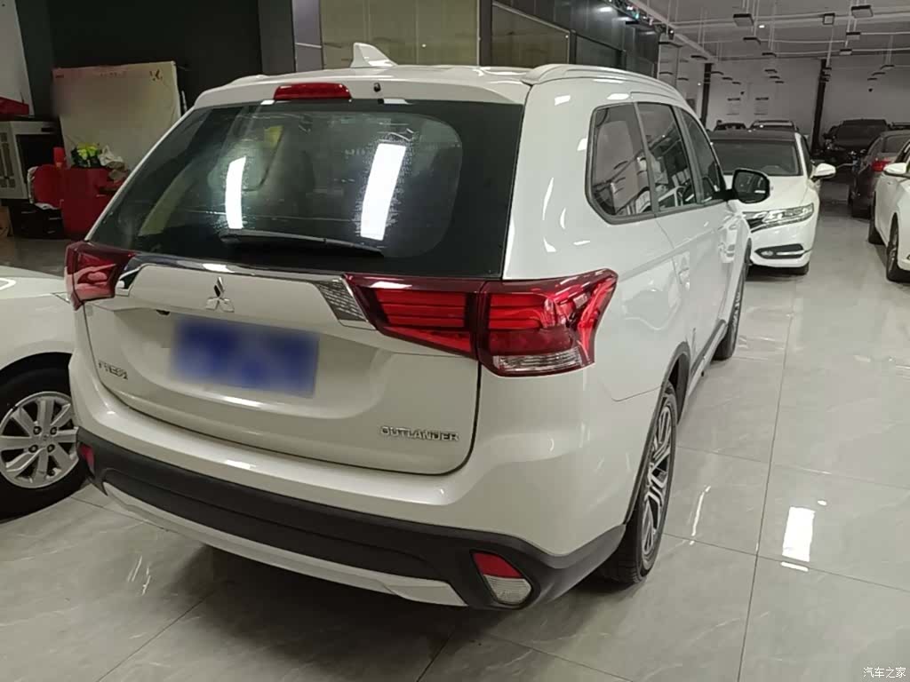 Mitsubishi Outlander, 2017 7