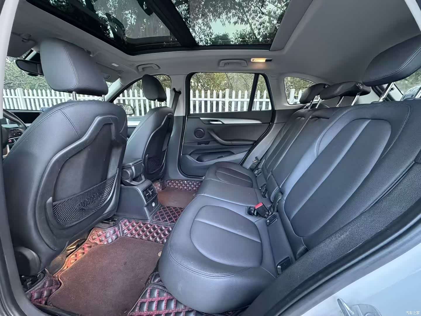 BMW X1, 2017 все фото