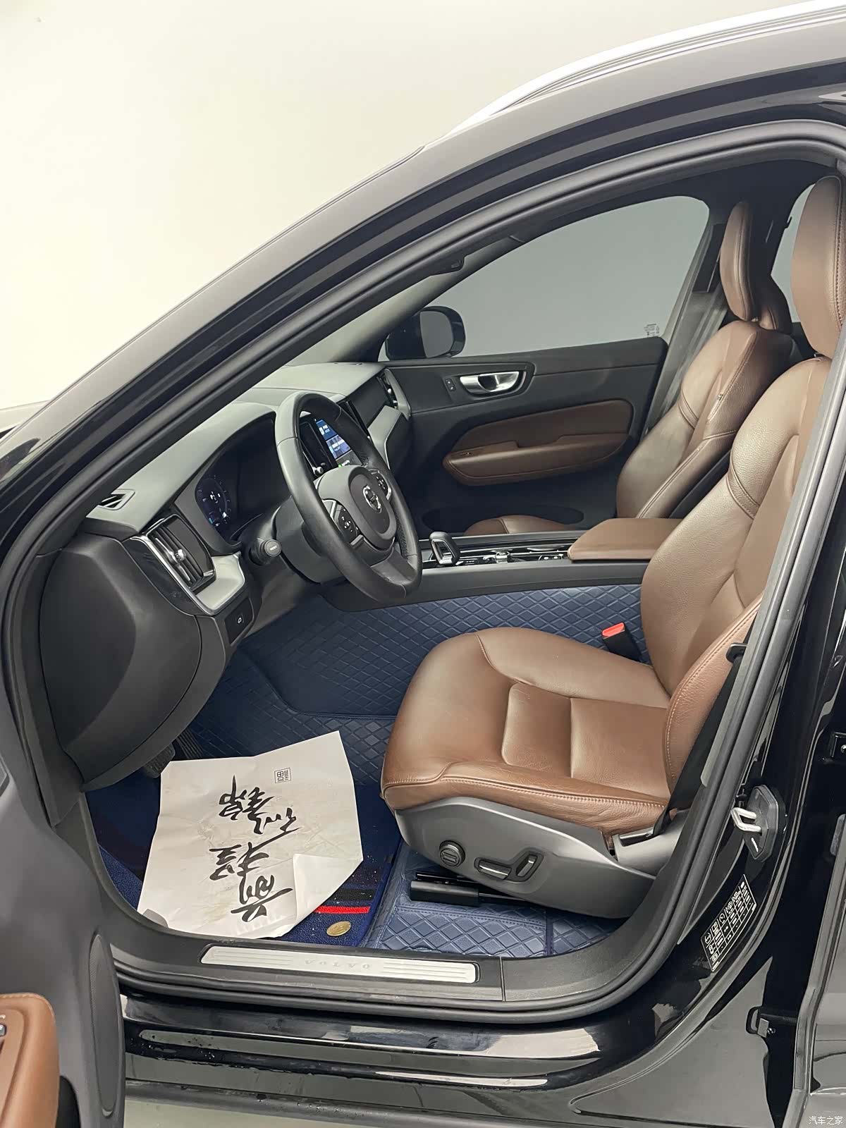 Volvo XC60, 2023 4