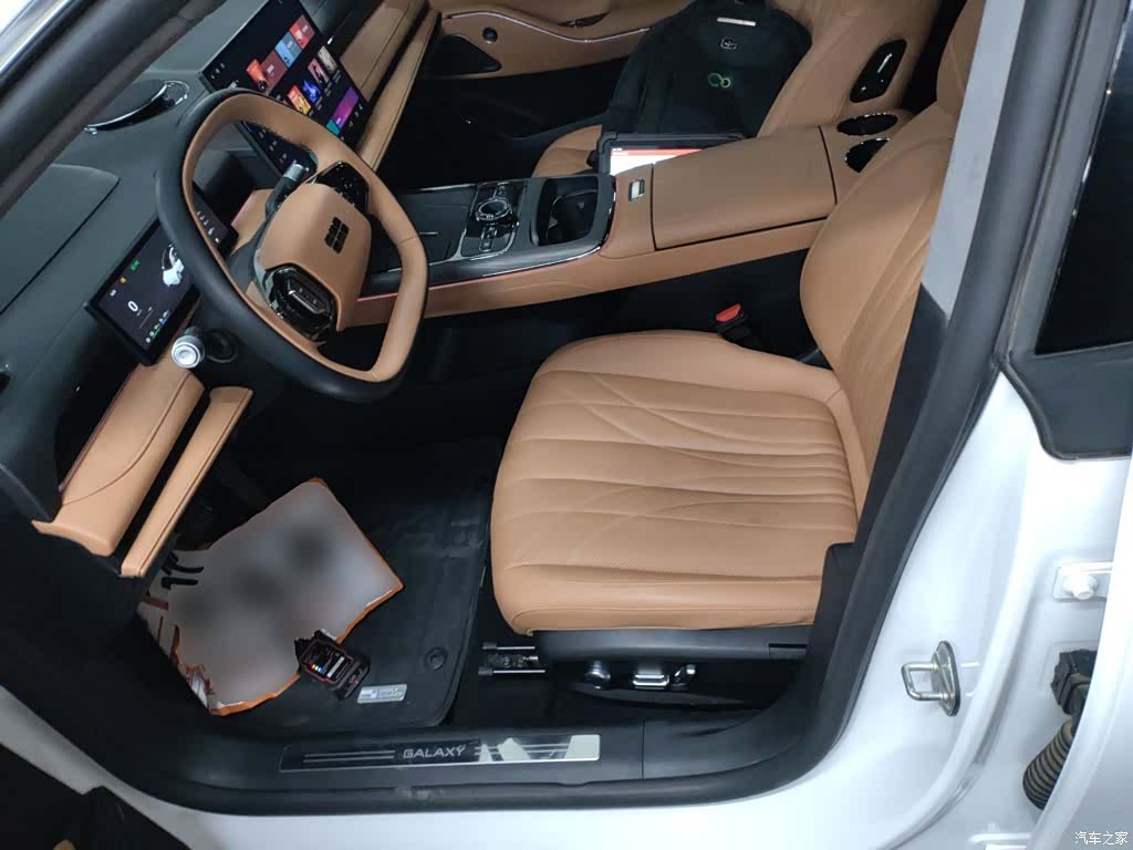 Geely 8, 2025 11