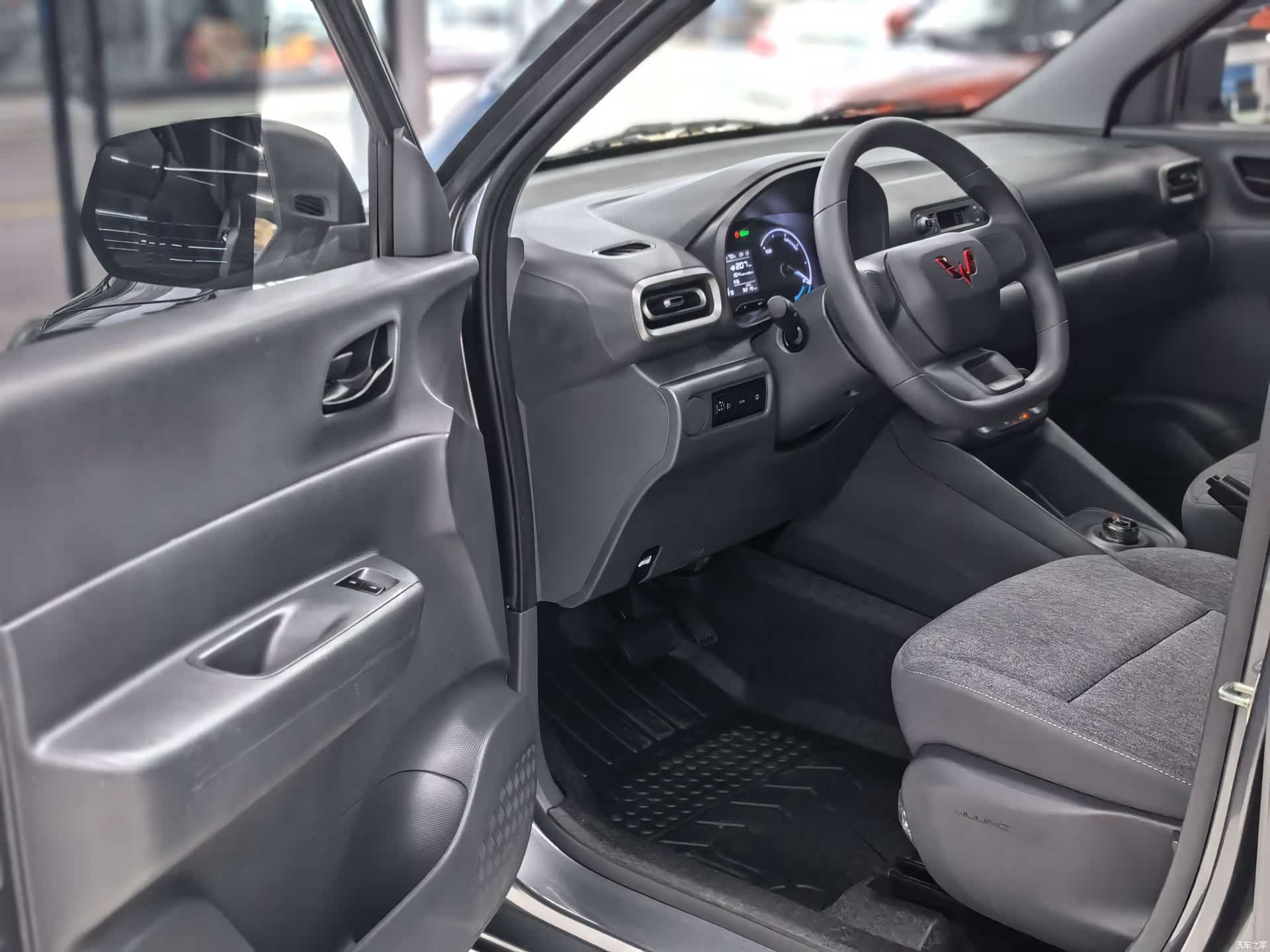 Wuling Hongguang, 2026 11