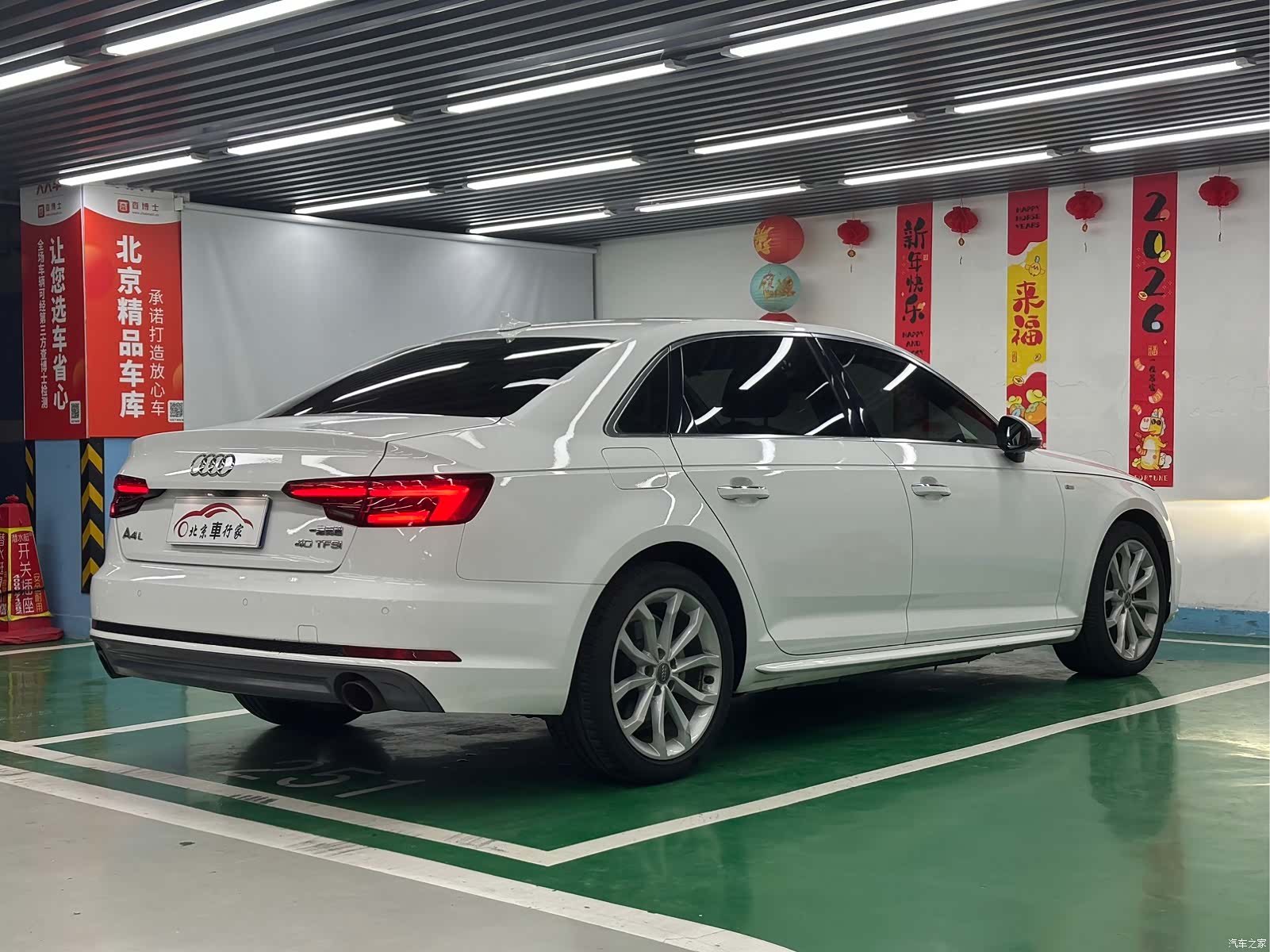 Audi A4L, 2017 все фото