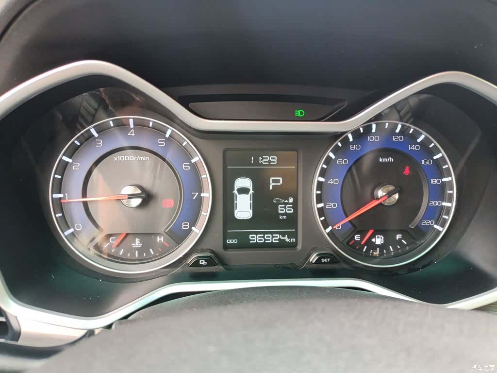Geely X3, 2018 12