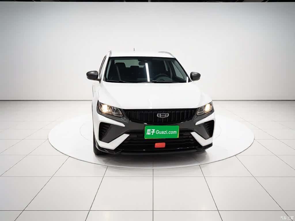 Geely Coolray, 2025 3