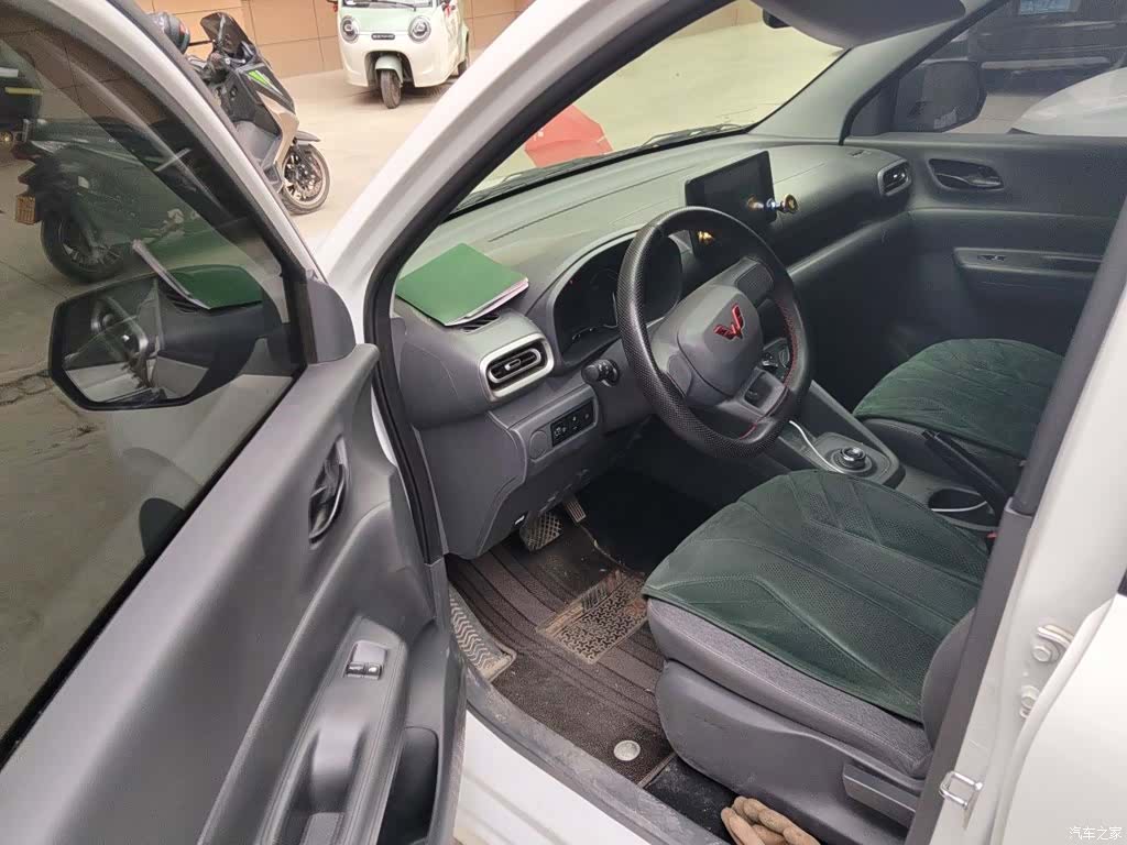 Wuling Hongguang, 2025 14