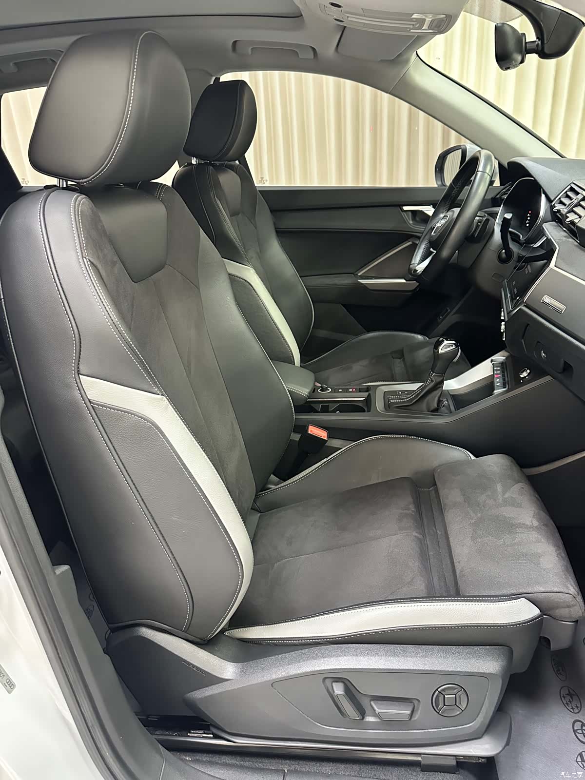 Audi Q3, 2022 13