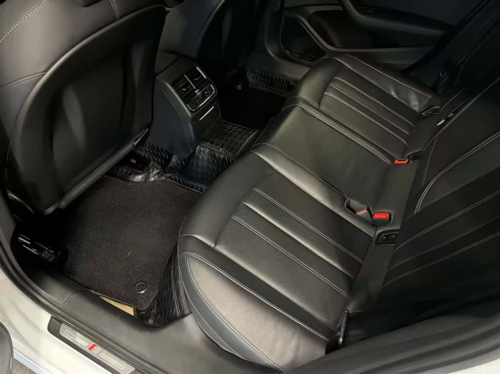 Audi A4L, 2023 6