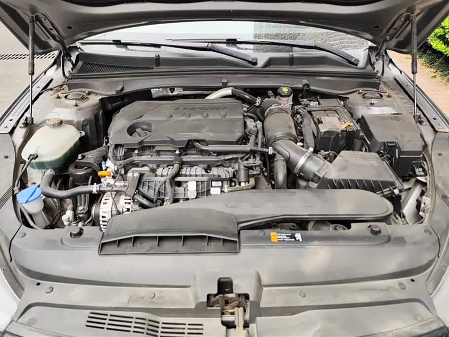 Kia K5 Kia K5