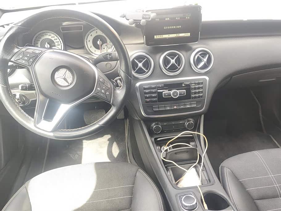 Mercedes-Benz Class A Mercedes-Benz Class A