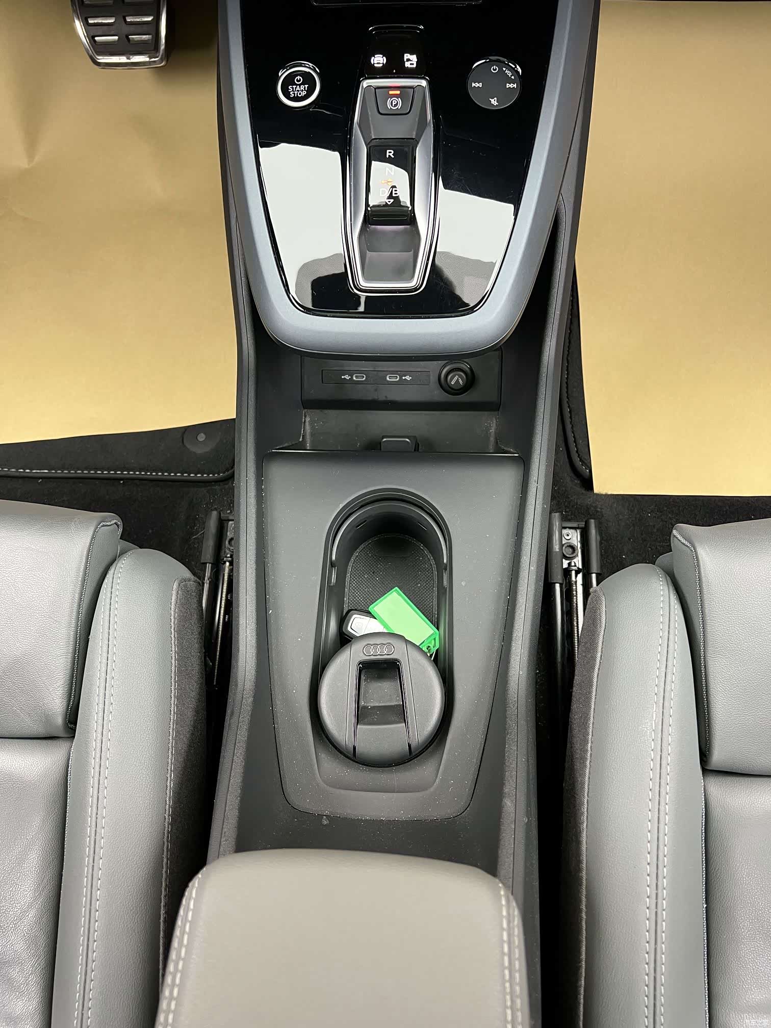Audi Q5 e-tron, 2022 23