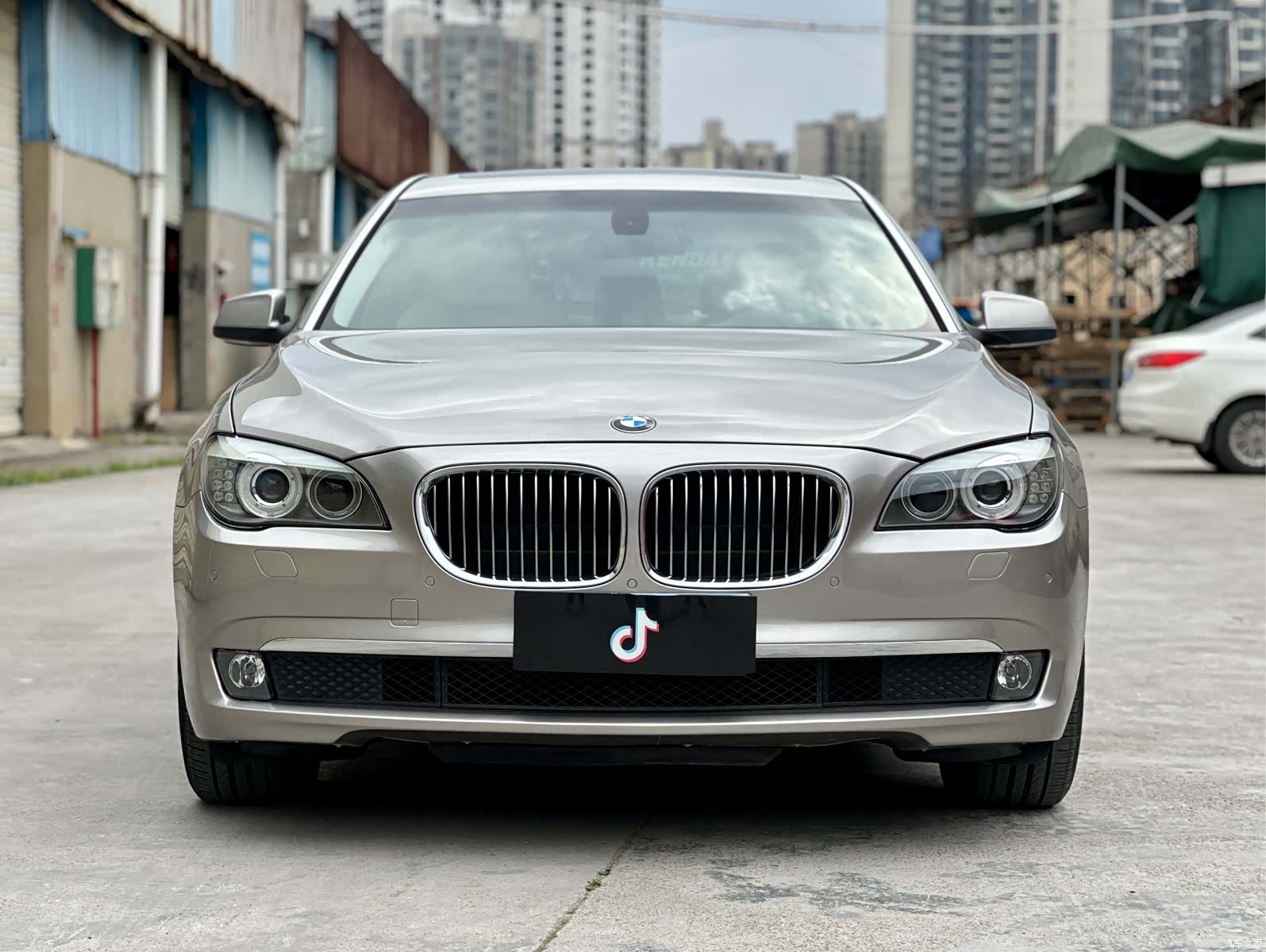 BMW 7 Series, 2010 2
