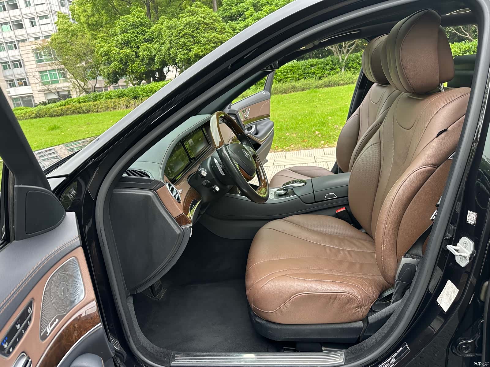 Maybach S-Class, 2015 6