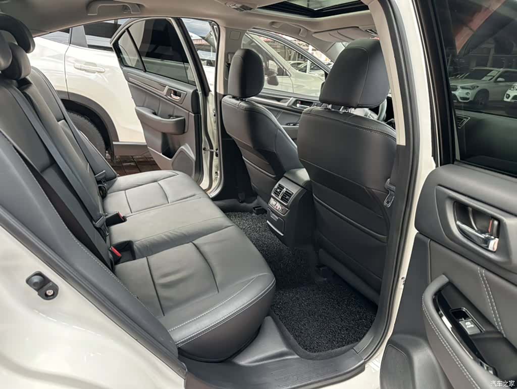 Subaru Legacy, 2017 24