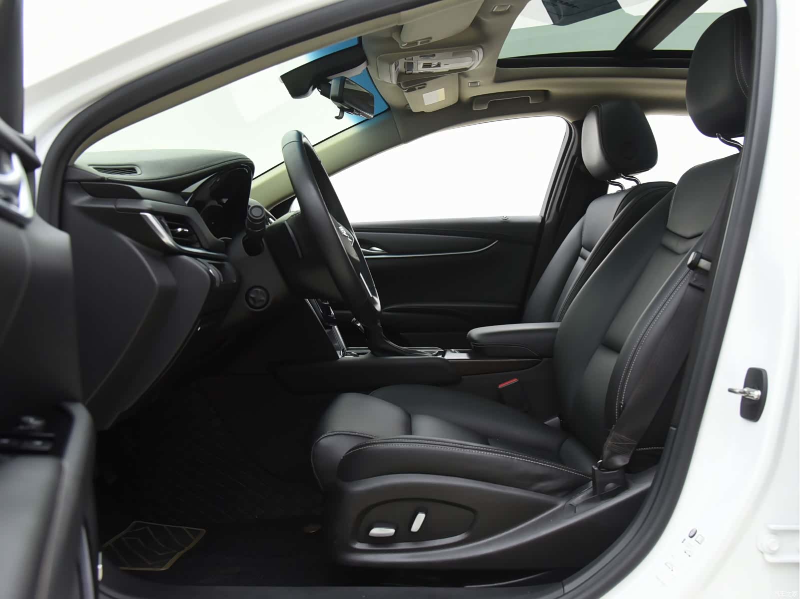 Cadillac XTS, 2019 4