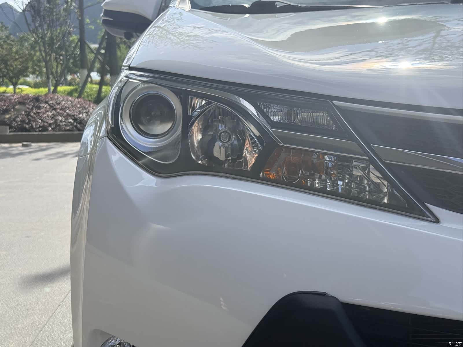 Toyota RAV4, 2015 8