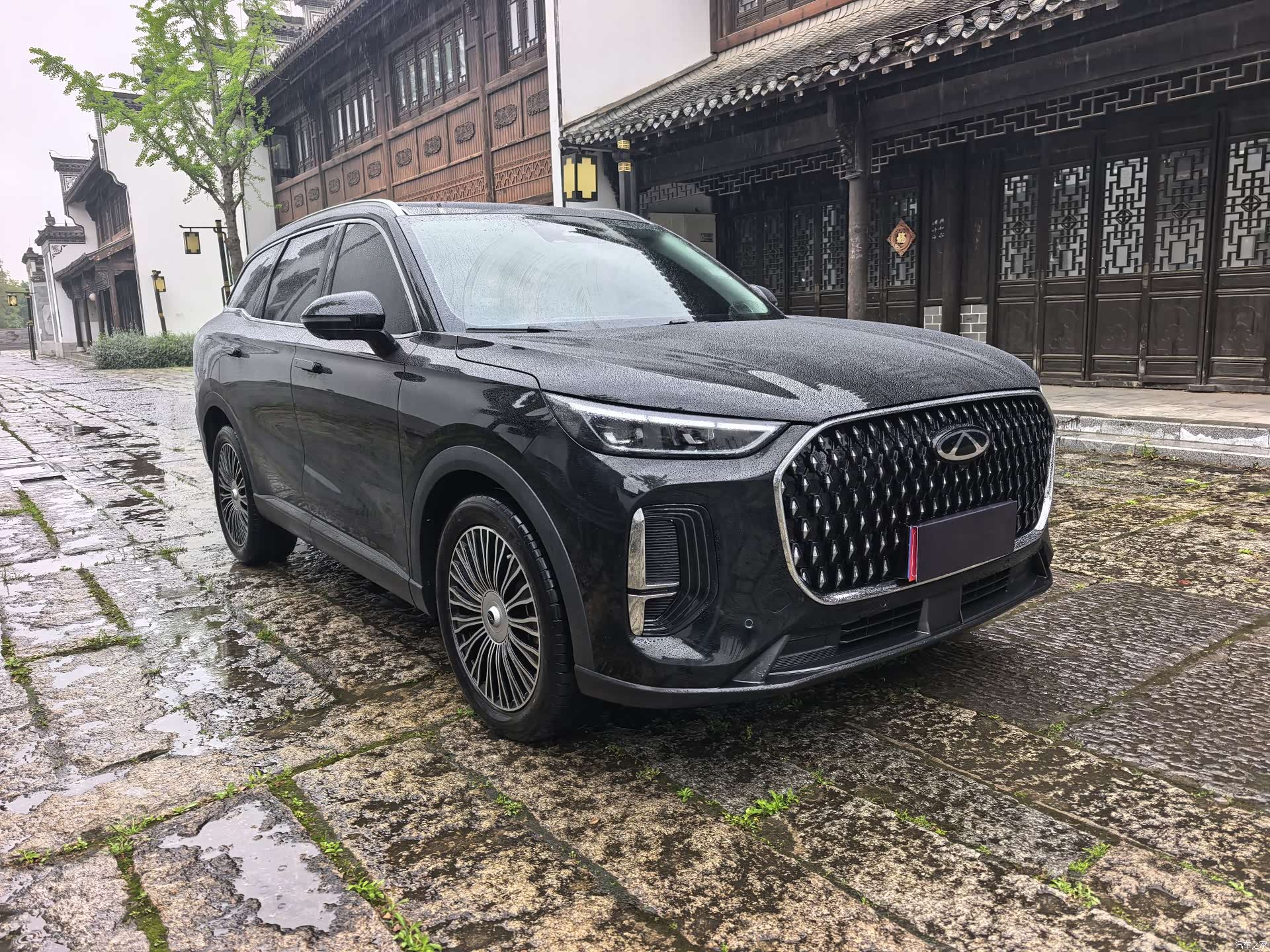 Chery Tiggo 8, 2025 3