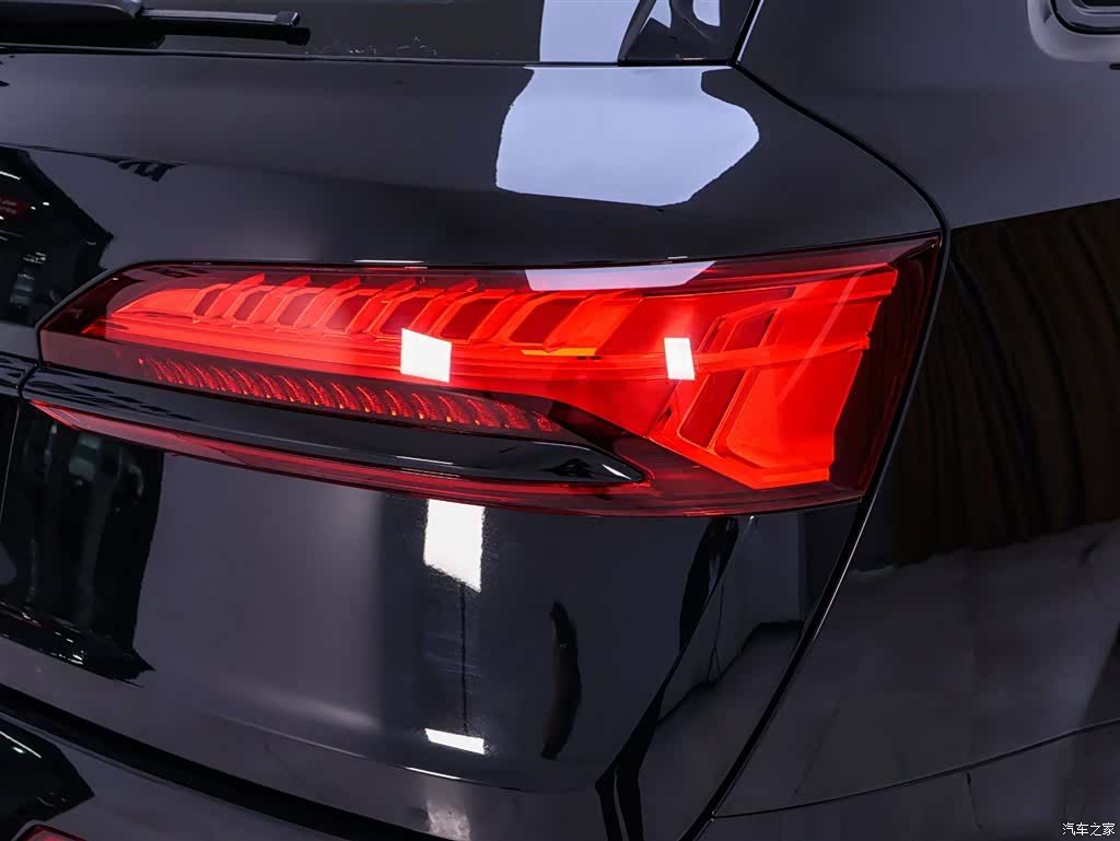 Audi Q7, 2026 9