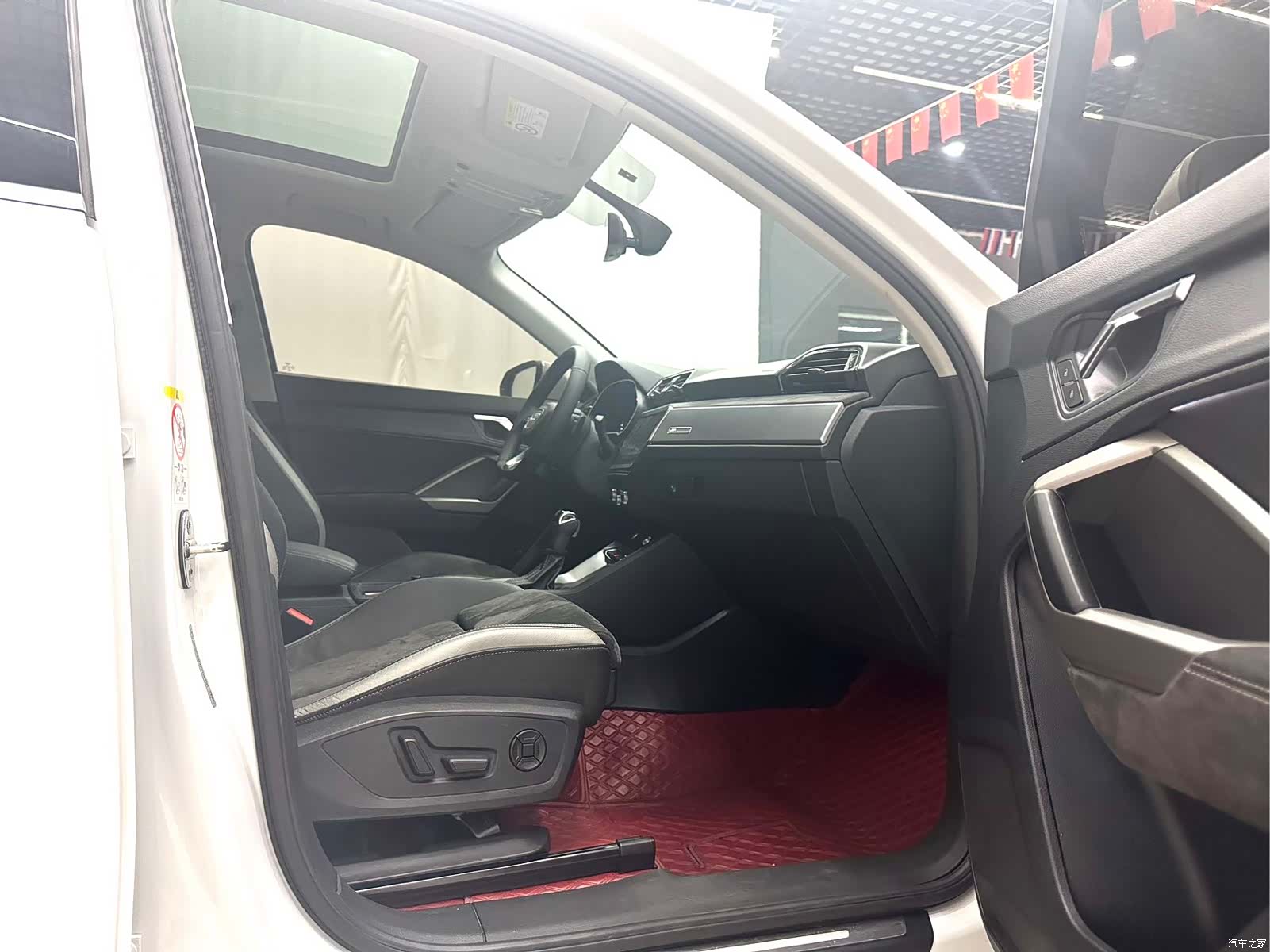 Audi Q3, 2022 11