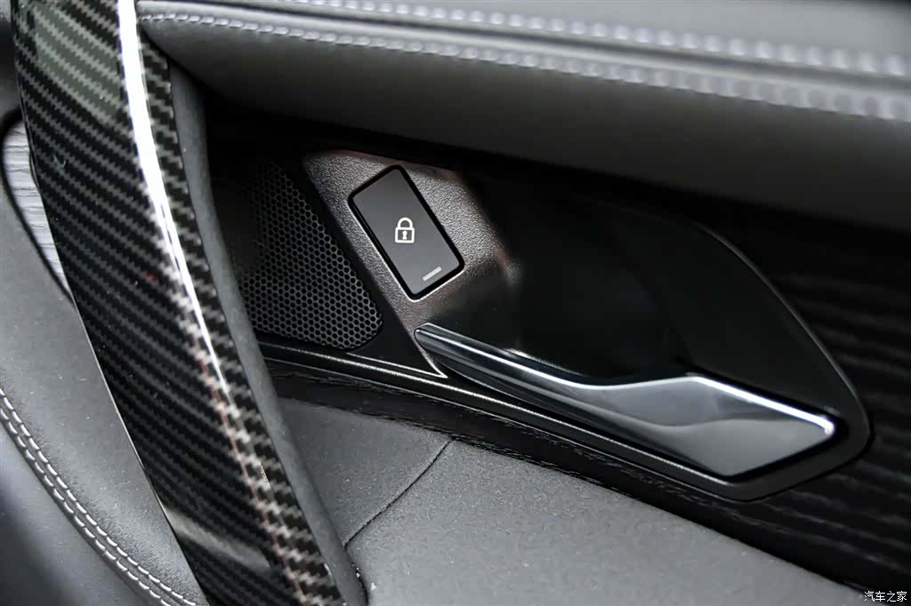 Land Rover Discovery, 2025 30