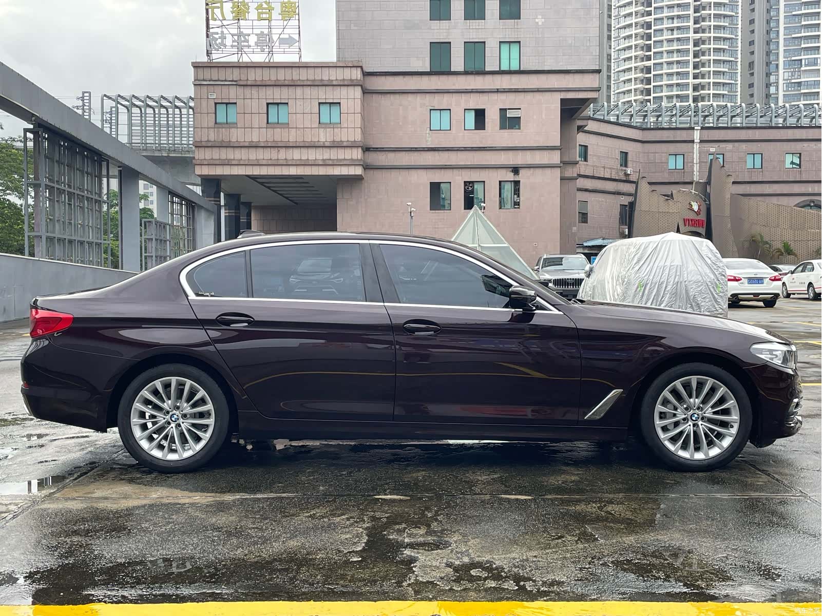 BMW 5 Series, 2019 30