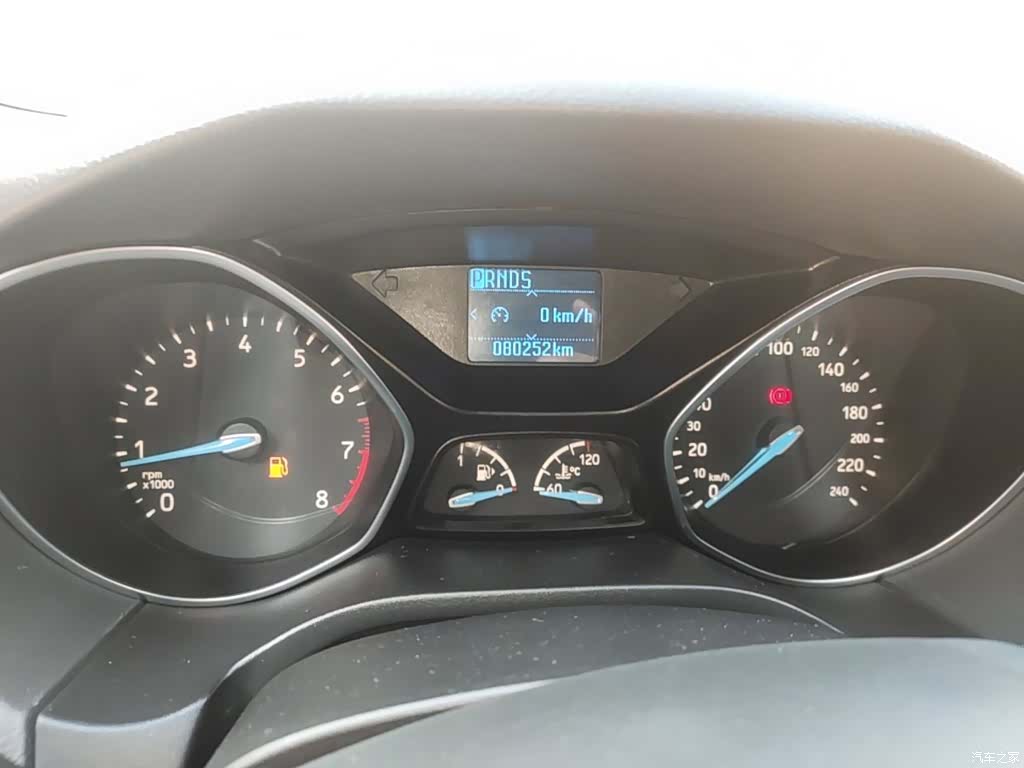 Ford Focus, 2017 12