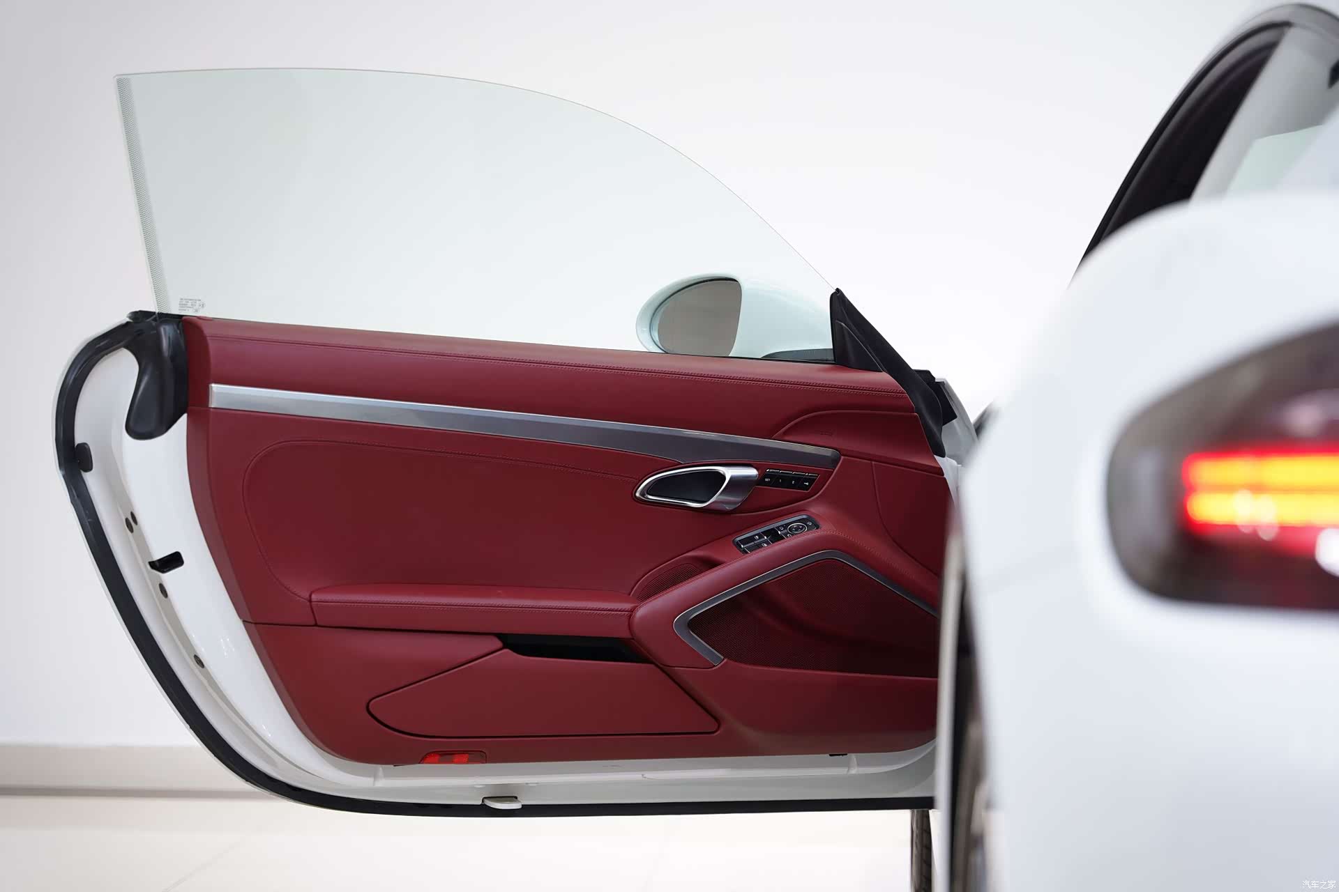 Porsche Cayman, 2022 10