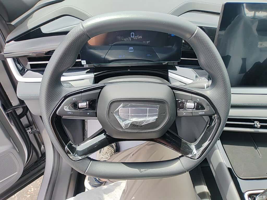 Geely Boyue, 2026 11