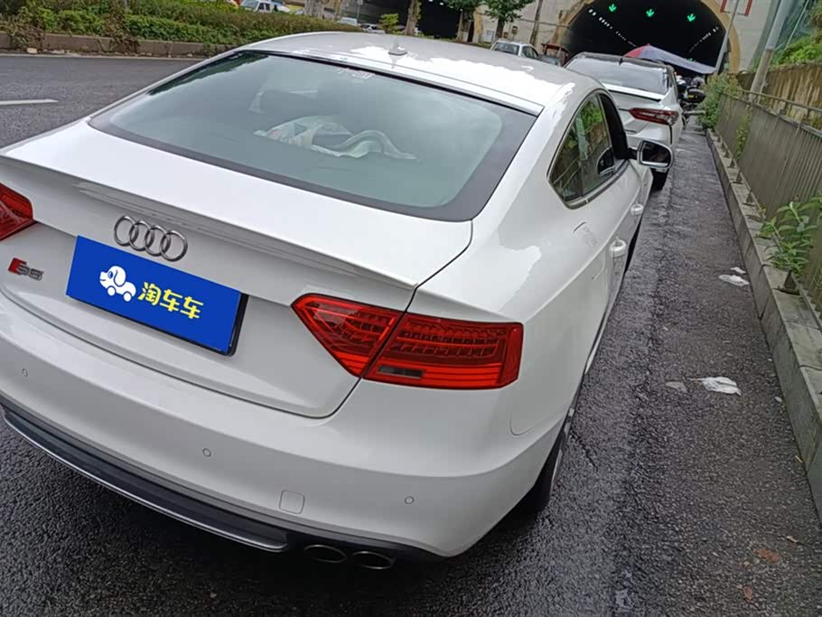 Audi S5